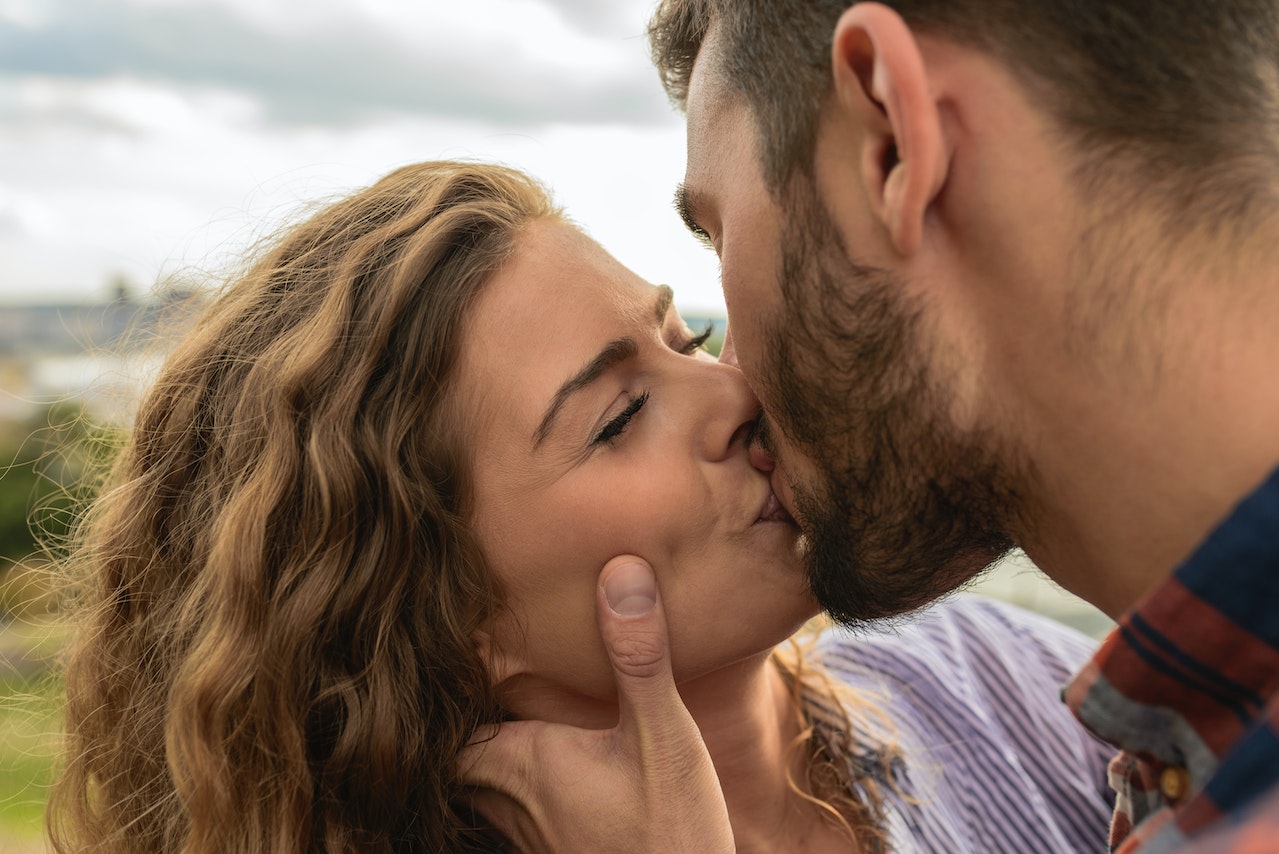 Como Beijar Muito Bem: Dicas e Técnicas Para Melhorar Suas Habilidades
